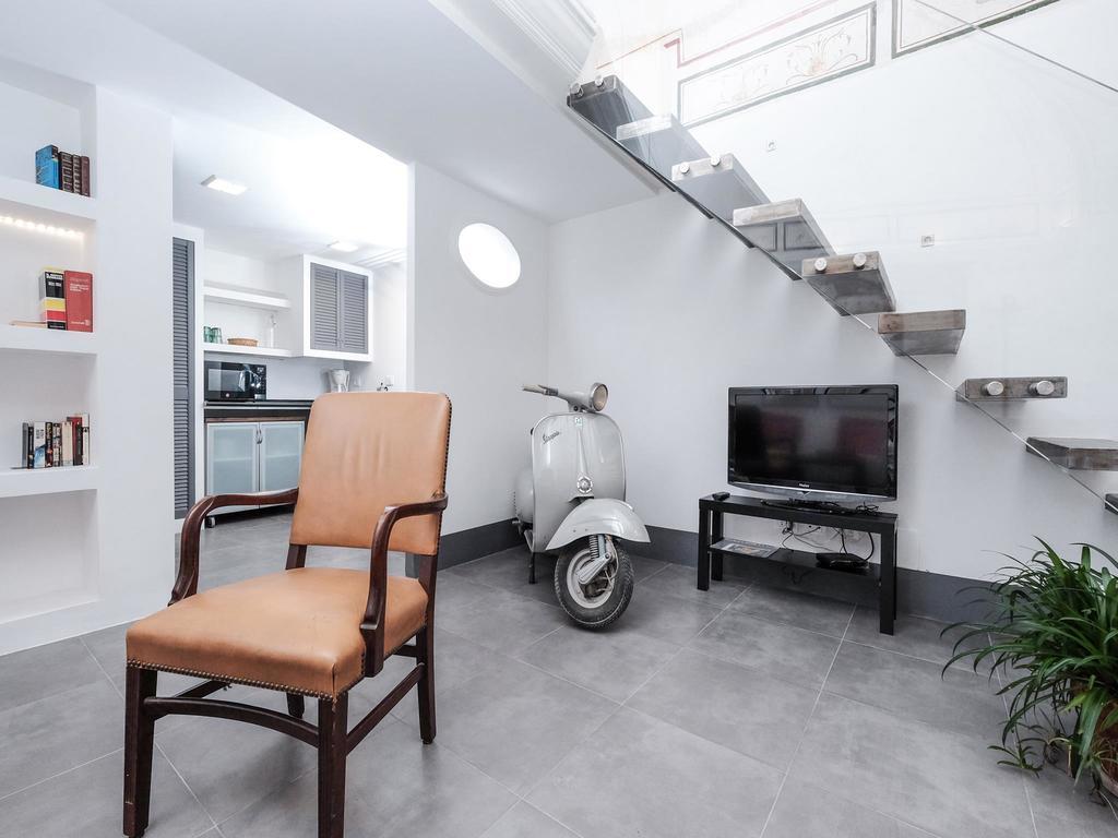 Ancient Trastevere Vespa Loft โรม ภายนอก รูปภาพ